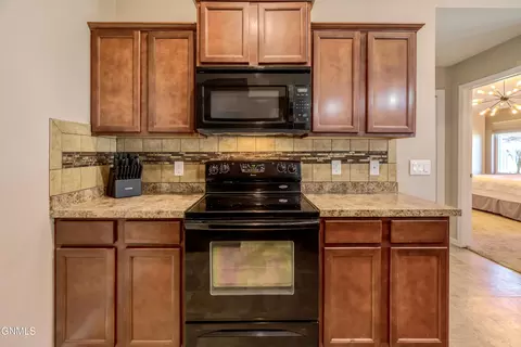 3218 Vantassel Dr, Bismarck, ND 58501 photo 18