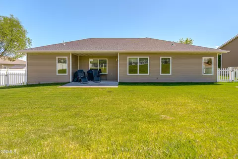 3218 Vantassel Dr, Bismarck, ND 58501 photo 56