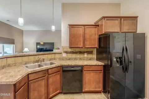 3218 Vantassel Dr, Bismarck, ND 58501 photo 15