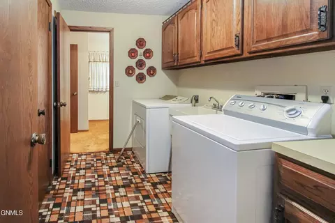 Other - 337 S Brandon Loop, Bismarck, ND 58503 photo 6 of 14