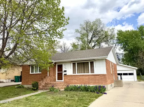 1409 16th St N, Bismarck, ND 58501