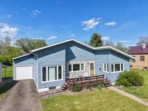 508 2nd Ave, Washburn, ND 58577
