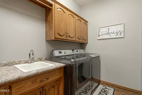 Other - 772 Munich Dr, Bismarck, ND 58504 photo 14 of 40