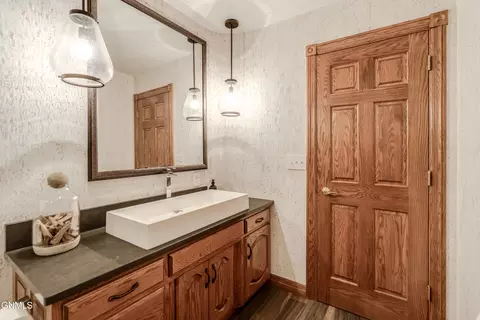 Bath - 772 Munich Dr, Bismarck, ND 58504 photo 16 of 16