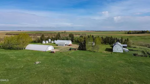 170 44th Ave NW, Hazen, ND 58545