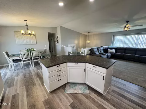 Kitchen - 1508 20th Ave W, Williston, ND 58801 photo 1 of 8