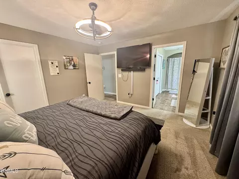 Bedroom - 1508 20th Ave W, Williston, ND 58801 photo 2 of 4