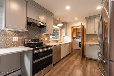 Kitchen - 216 Tower Ave, Bismarck, ND 58501 photo 4 of 5