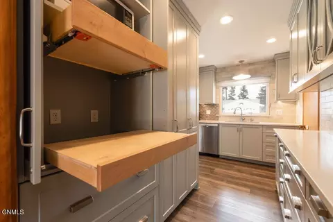 Kitchen - 216 Tower Ave, Bismarck, ND 58501 photo 3 of 5