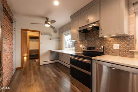 Kitchen - 216 Tower Ave, Bismarck, ND 58501 photo 5 of 5