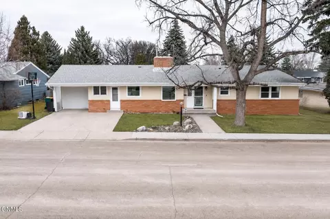 216 Tower Ave, Bismarck, ND 58501