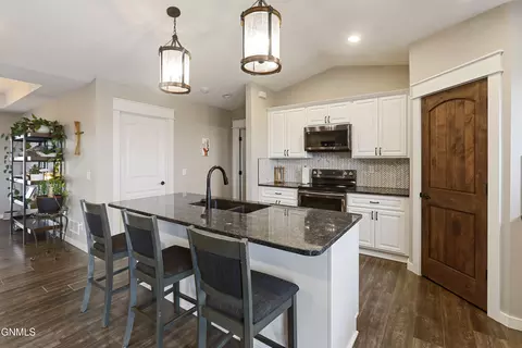 Kitchen - 13665 Cherry St NW, Williston, ND 58801 photo 4 of 6