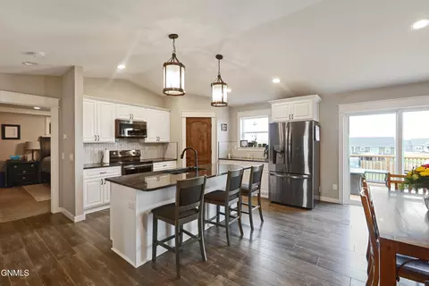 Kitchen - 13665 Cherry St NW, Williston, ND 58801 photo 1 of 6
