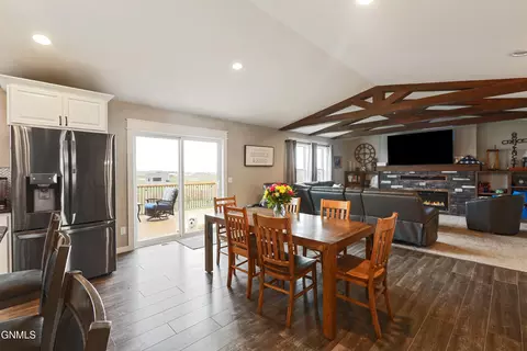 Dining - 13665 Cherry St NW, Williston, ND 58801 photo 1 of 4