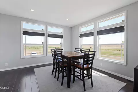 Dining - 6255 123rd Ave NW, Epping, ND 58843 photo 3 of 3