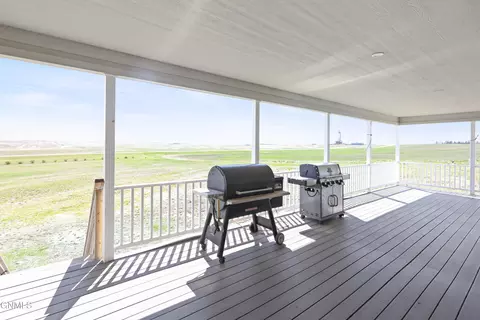 Exterior - 6255 123rd Ave NW, Epping, ND 58843 photo 6 of 9