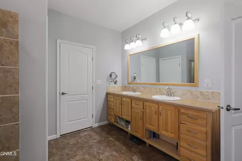 Bath - 6255 123rd Ave NW, Epping, ND 58843 photo 3 of 5