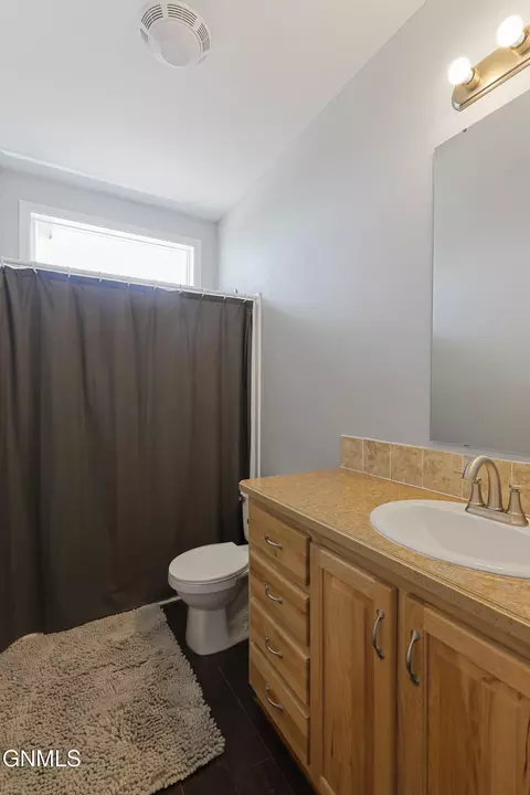 Bath - 6255 123rd Ave NW, Epping, ND 58843 photo 4 of 5
