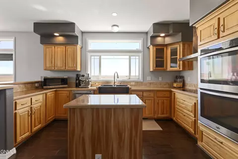 Kitchen - 6255 123rd Ave NW, Epping, ND 58843 photo 3 of 6