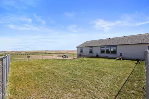 Exterior - 6255 123rd Ave NW, Epping, ND 58843 photo 5 of 9