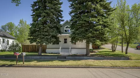 822 4th Ave, Washburn, ND 58577