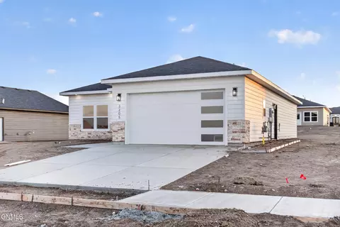 3205 27th Ave W, Williston, ND 58801