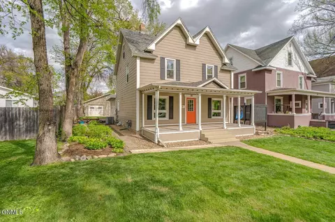 811 4th St, Bismarck, ND 58501