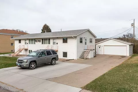 1404 3rd Ave NW, Mandan, ND 58554