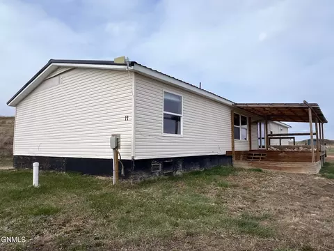 3579 107th Ave NW, Keene, ND 58847 photo 3