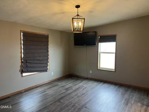 3579 107th Ave NW, Keene, ND 58847 photo 26