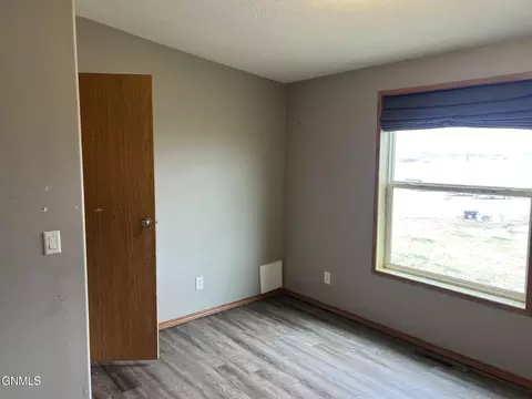 3579 107th Ave NW, Keene, ND 58847 photo 15