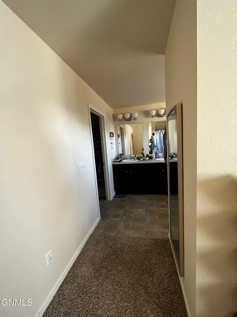 Entry Way - 3602 Long Branch Ave, Williston, ND 58801 photo 3 of 3
