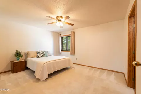 2636 Gateway Ave, Bismarck, ND 58503 photo 18