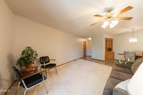 2636 Gateway Ave, Bismarck, ND 58503 photo 8