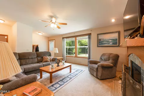 Living - 8550 Willow Rd N, Mandan, ND 58554 photo 2 of 2