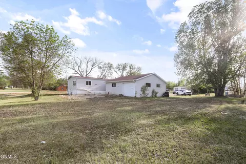 3503 6th Ave E, Williston, ND 58801 photo 22