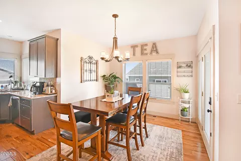 Dining - 608 70th St E, Williston, ND 58801 photo 1 of 1