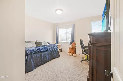 Bedroom - 608 70th St E, Williston, ND 58801 photo 4 of 5