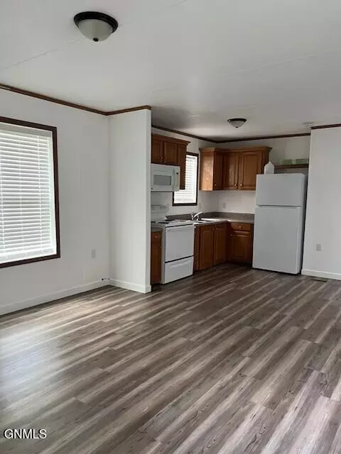 402 E Street St N, Hebron, ND 58638