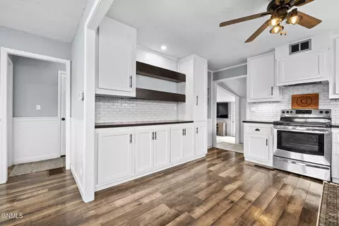 Kitchen - 708 18th St W, Williston, ND 58801 photo 1 of 3