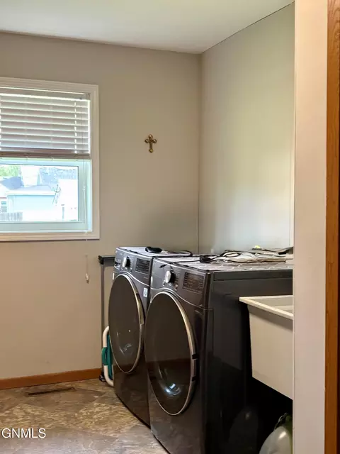 Other - 901 4th Ave W, Williston, ND 58801 photo 7 of 17