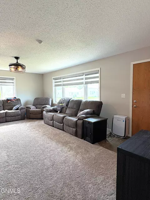 Living - 901 4th Ave W, Williston, ND 58801 photo 3 of 4