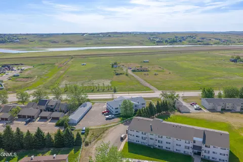 View/Area - 2108 E Dakota Pkwy, Williston, ND 58801 photo 5 of 5