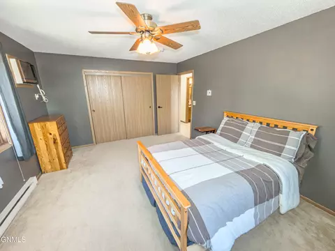 Bedroom - 2108 E Dakota Pkwy, Williston, ND 58801 photo 2 of 4