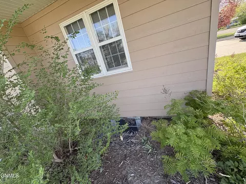 Exterior - 121 4th St, Edgeley, ND 58433 photo 8 of 13