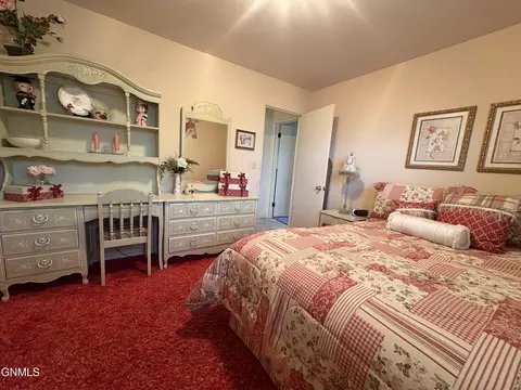 Bedroom - 121 4th St, Edgeley, ND 58433 photo 6 of 9