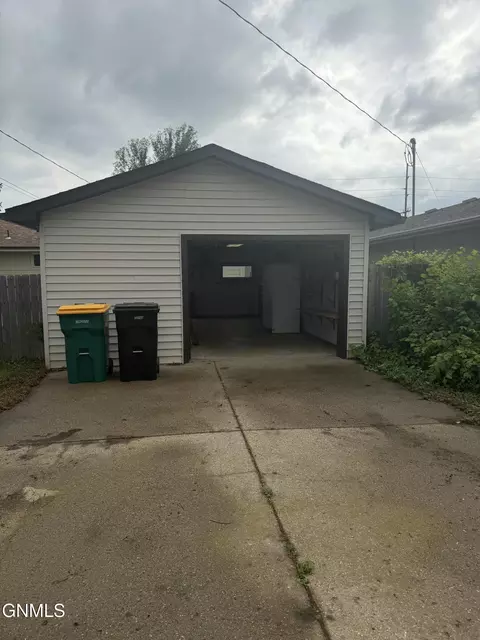 1134 Summit Blvd, Bismarck, ND 58504 photo 18