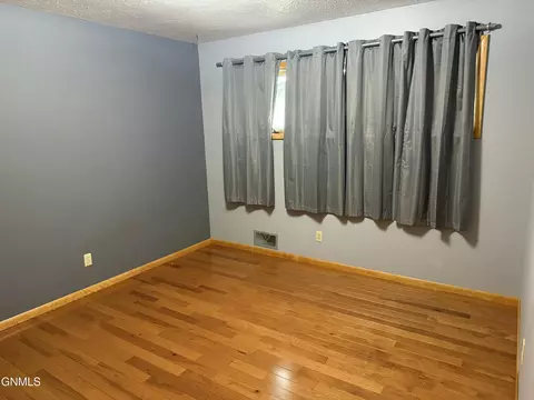 1134 Summit Blvd, Bismarck, ND 58504 photo 6