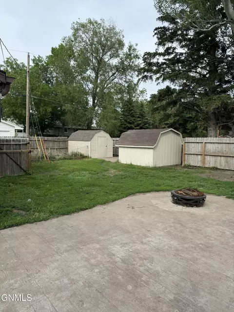 1134 Summit Blvd, Bismarck, ND 58504 photo 14