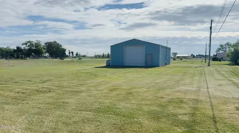 206 C St N, Glen Ullin, ND 58631